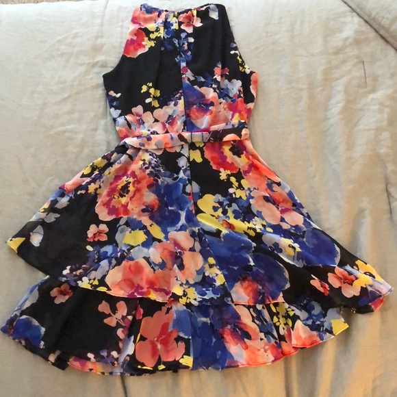 Tahari shift dress - Picture 3 of 3